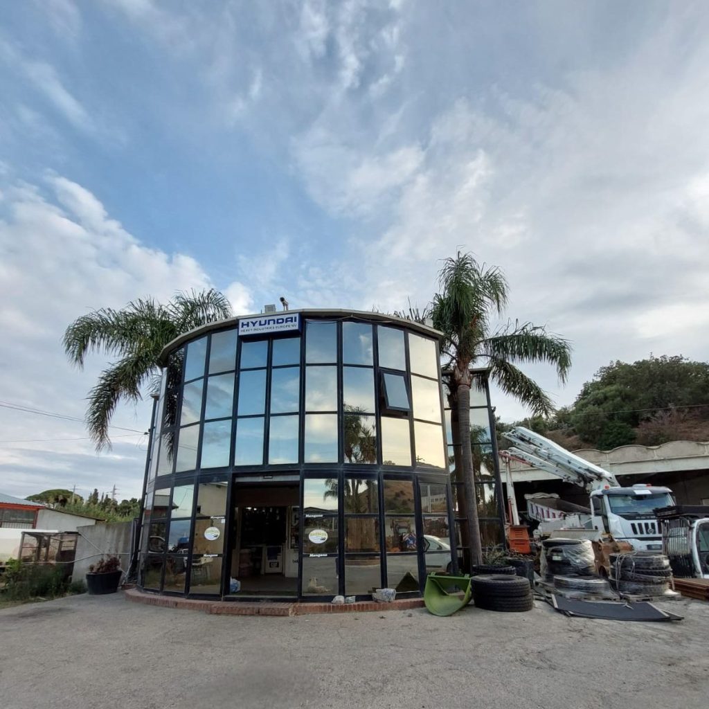 Esterni azienda Mangano Giuseppe